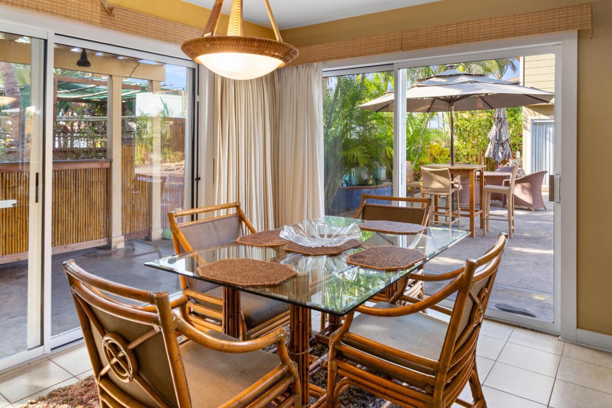 Plumeria Suite, 2-Bedrooms, Sleeps 6, Pool & Bbq, Pre-Renovation Summer Sale Kihei Exteriör bild