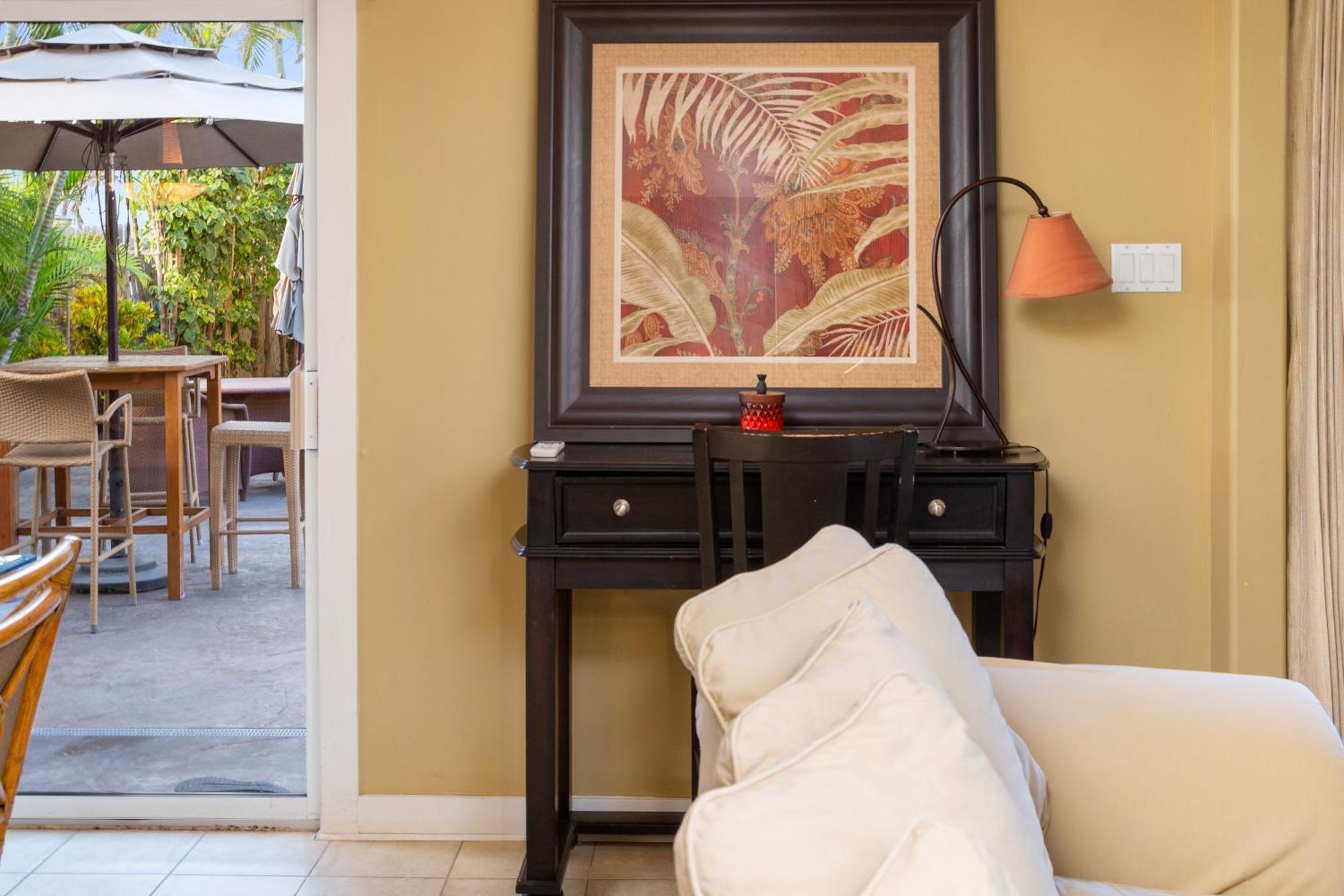Plumeria Suite, 2-Bedrooms, Sleeps 6, Pool & Bbq, Pre-Renovation Summer Sale Kihei Exteriör bild