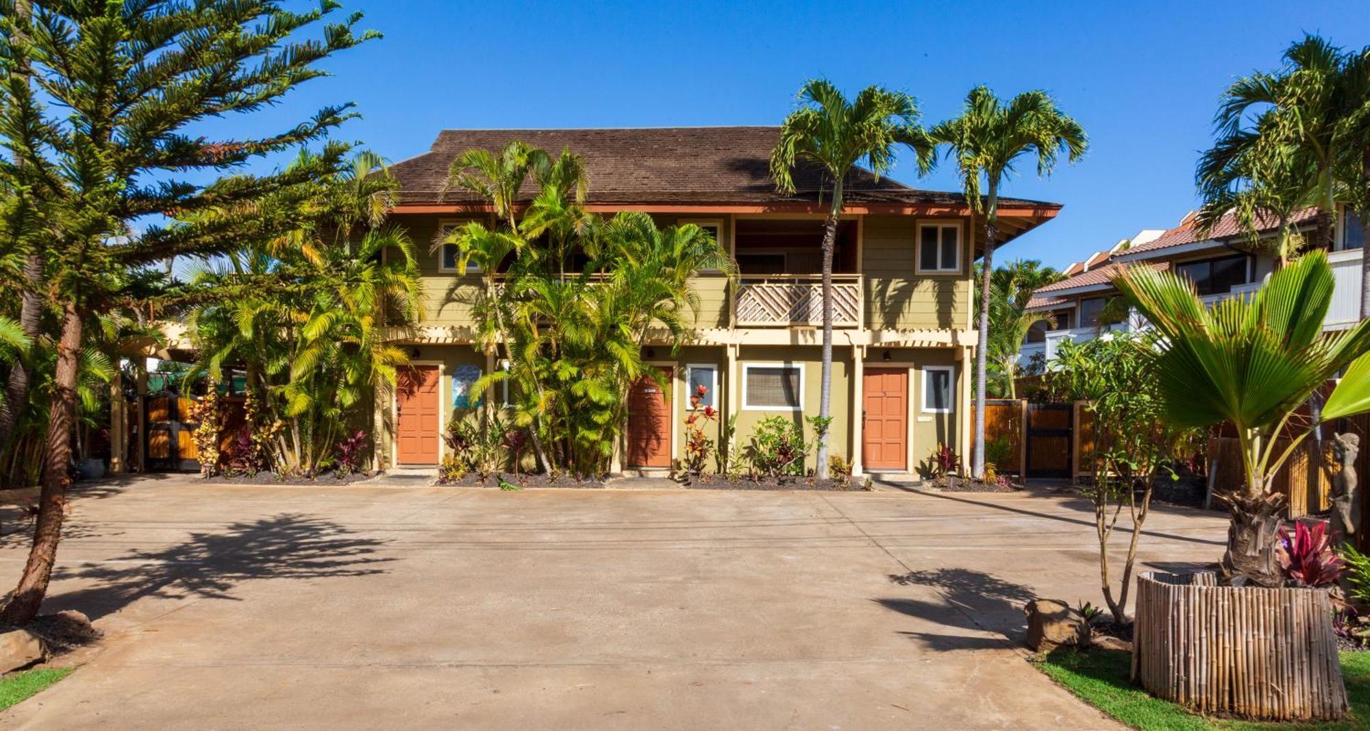 Plumeria Suite, 2-Bedrooms, Sleeps 6, Pool & Bbq, Pre-Renovation Summer Sale Kihei Exteriör bild